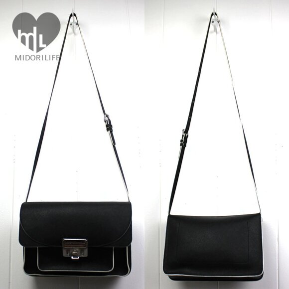 MARC BY MARC JACOBS Lip Lock Crossbody Bag - Picture 16 of 16